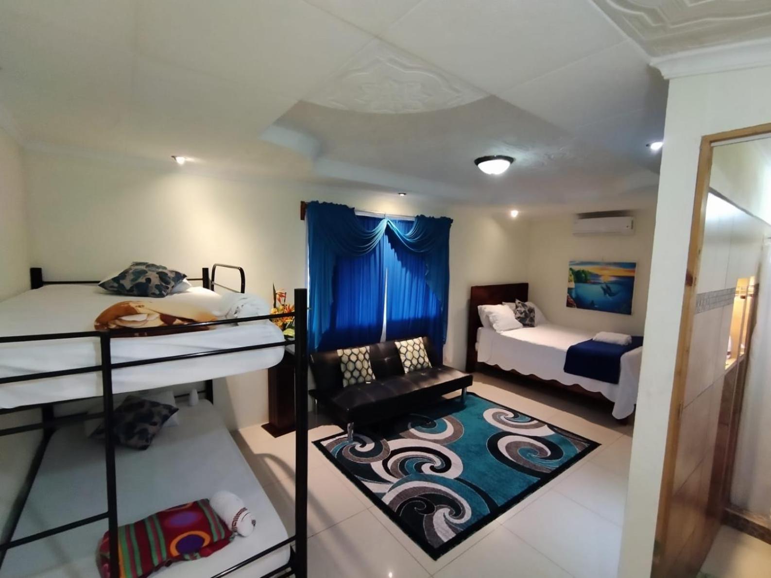 Hospedaje La Galerie Ciudad Cortes Room photo